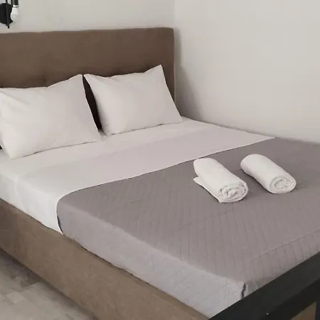 Apartment Gatos Village Luxurious & Lofts *