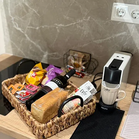 Gatos Village Luxurious & Lofts