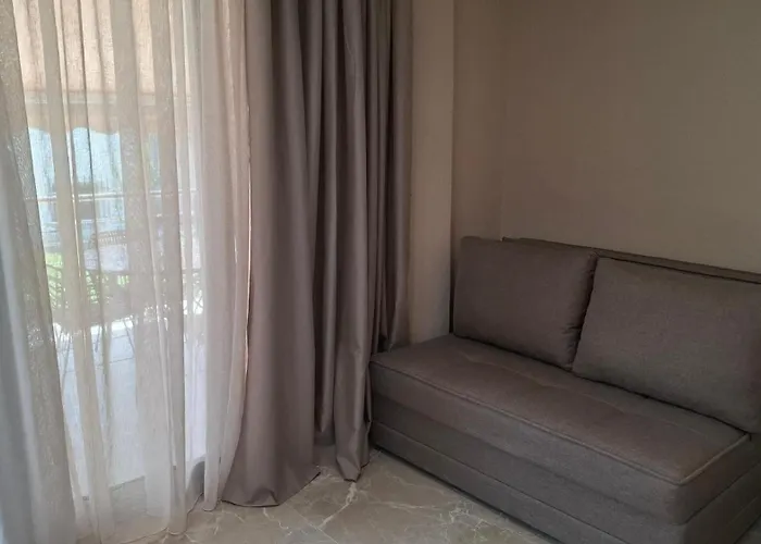 Gatos Village Luxurious & Lofts 公寓