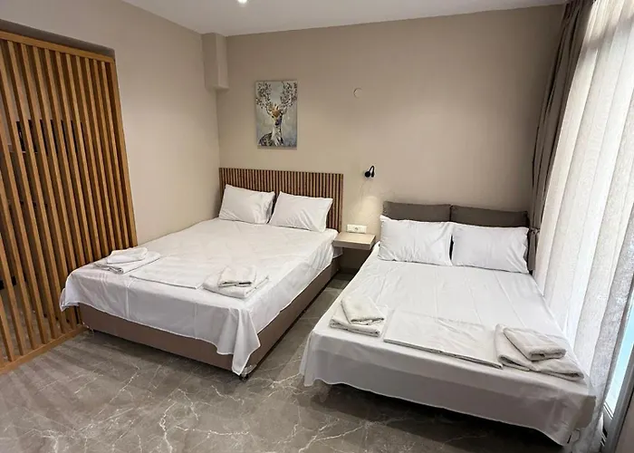 Gatos Village Luxurious & Lofts 艾斯普罗瓦塔
